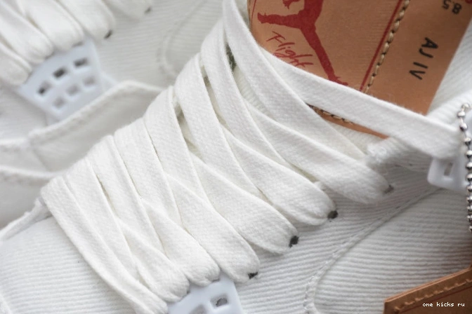 Cheap Jordan Air AO2571-100 4 x Levi's 'White' 0604